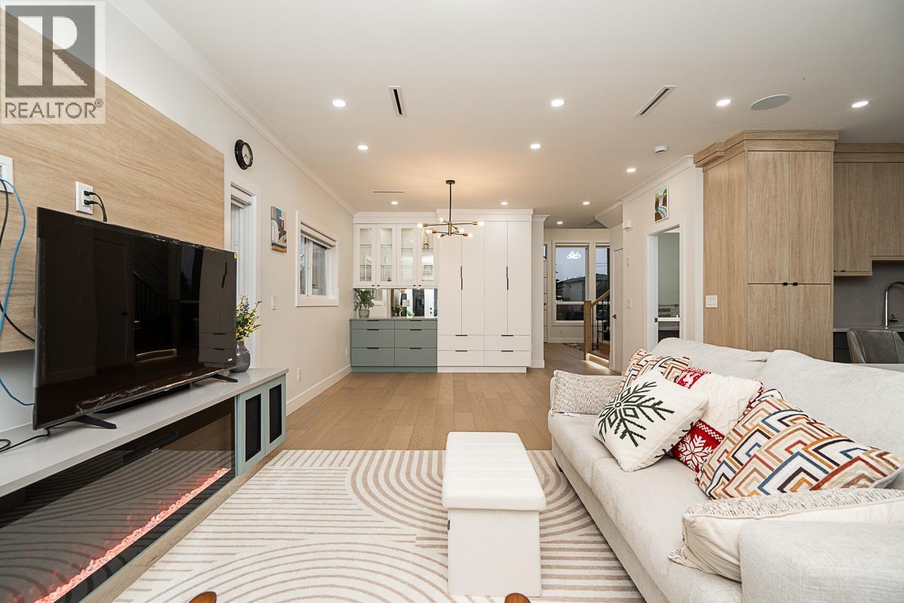 7962 EDMONDS STREET, Burnaby