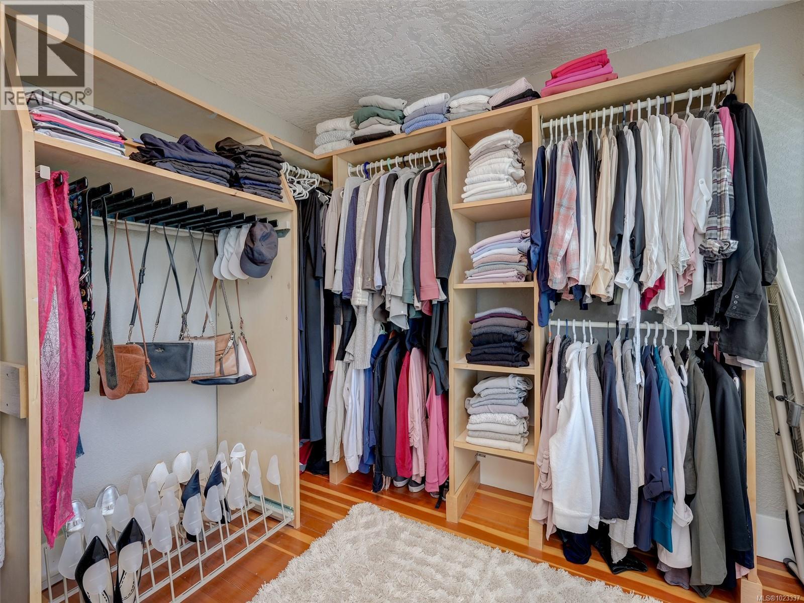 2564 Lavinia Rd, Shawnigan Lake