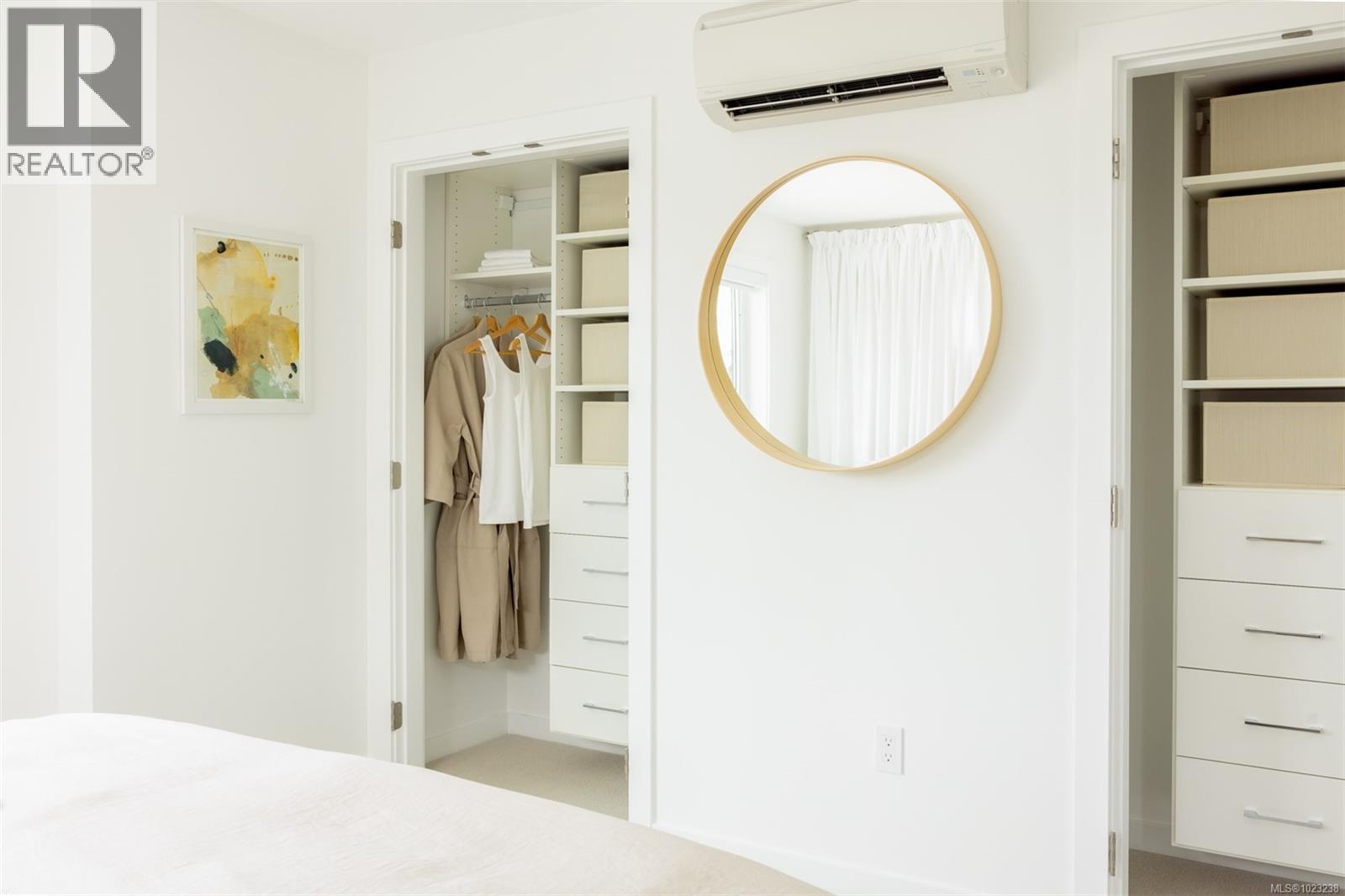 TH22 3450 Whittier Avenue, Saanich