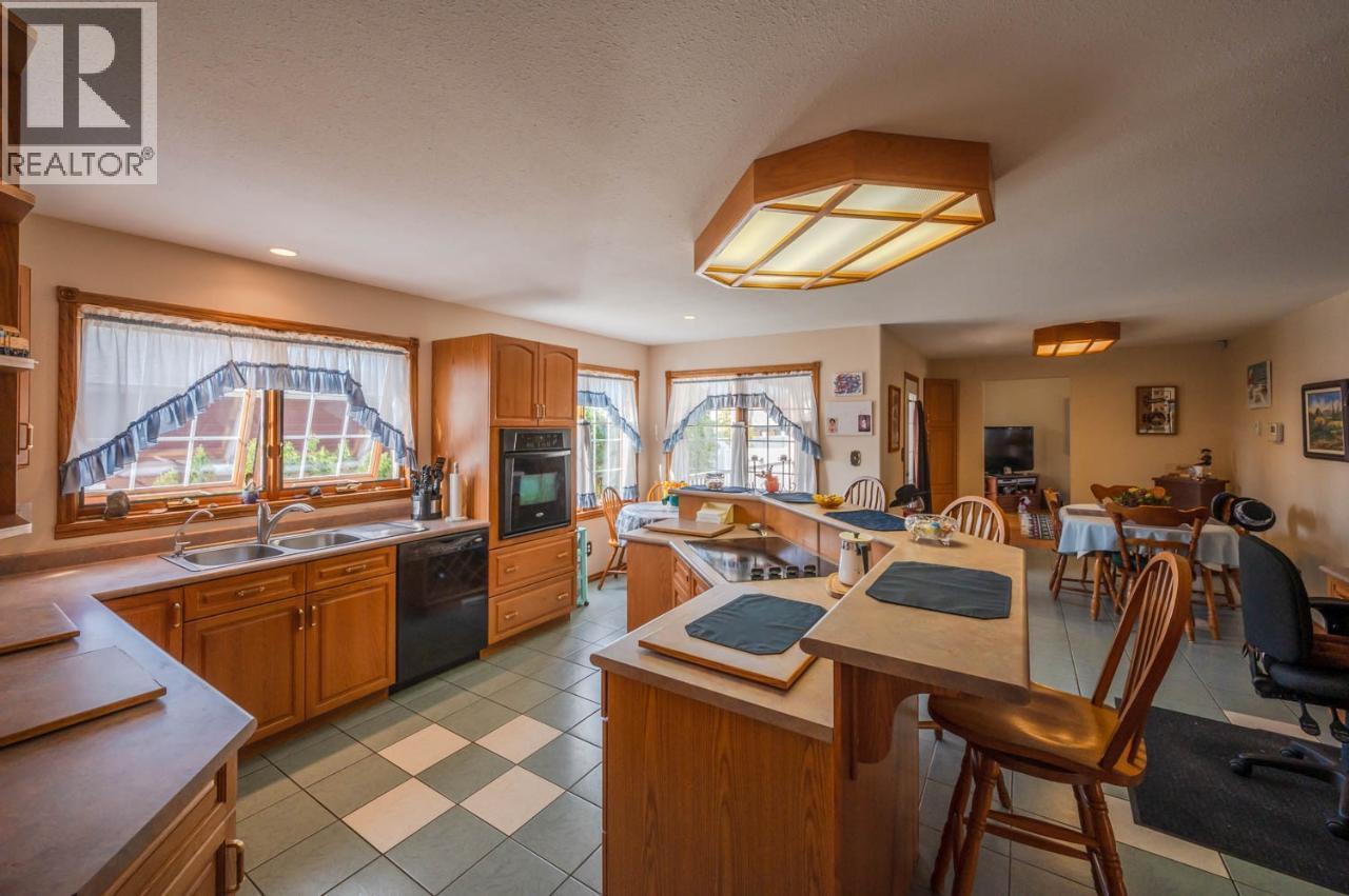  43 Harbour Key Drive, Osoyoos