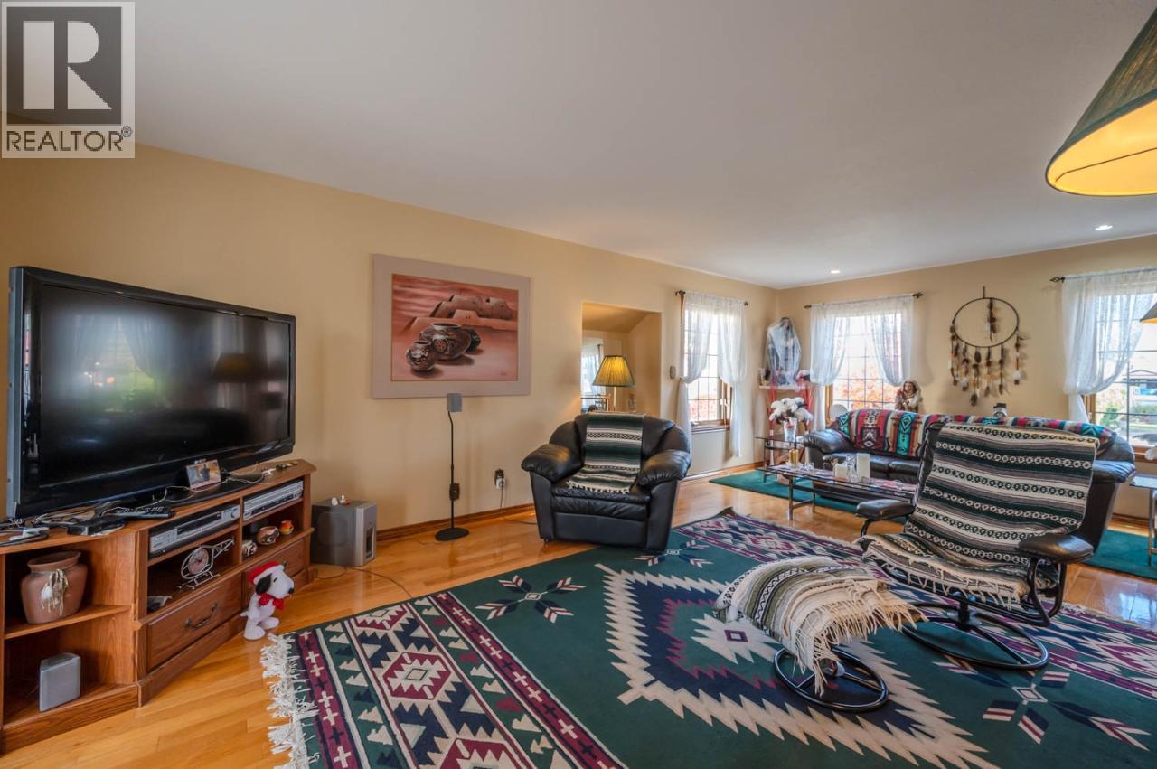  43 Harbour Key Drive, Osoyoos