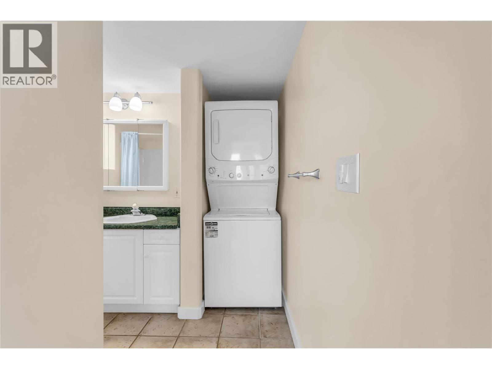  2609 Wild Horse Drive, West Kelowna