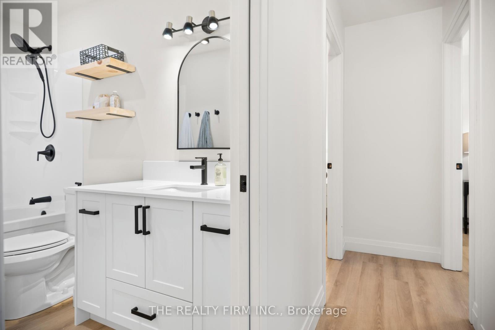 179 VALLEYVIEW DRIVE, Middlesex Centre (Komoka), Ontario