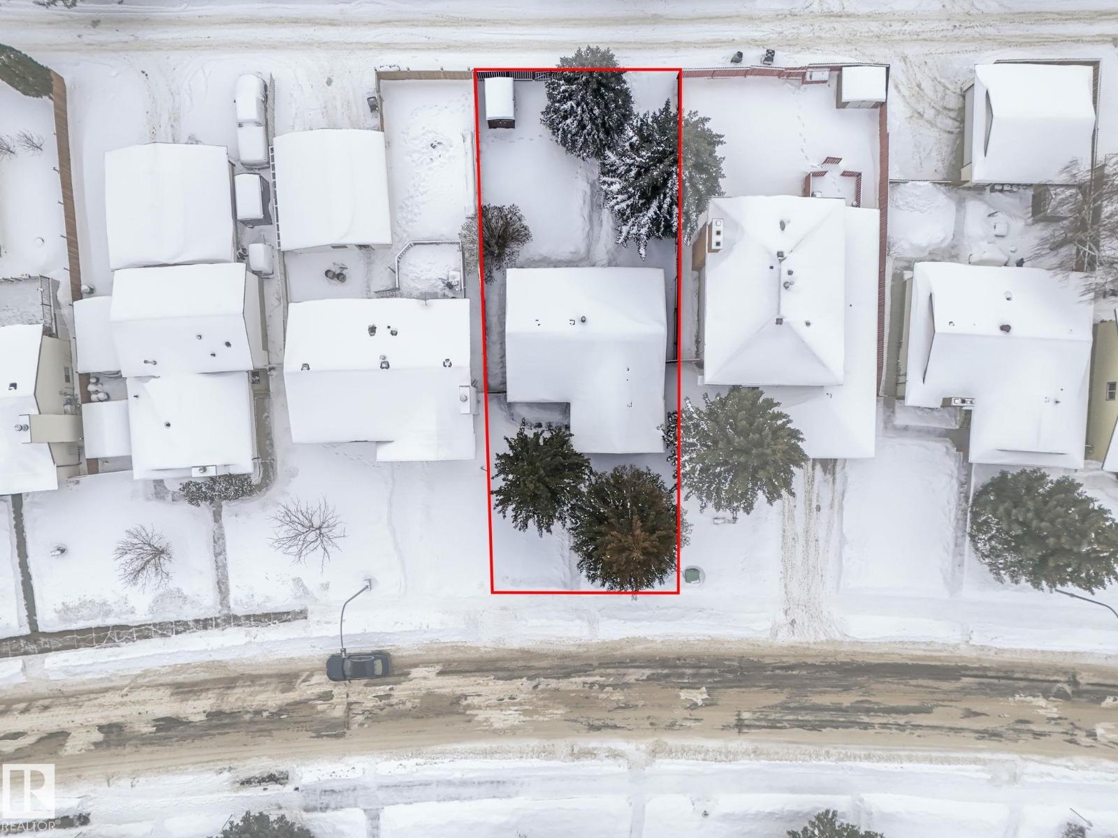 6411 12 AV NW - 54