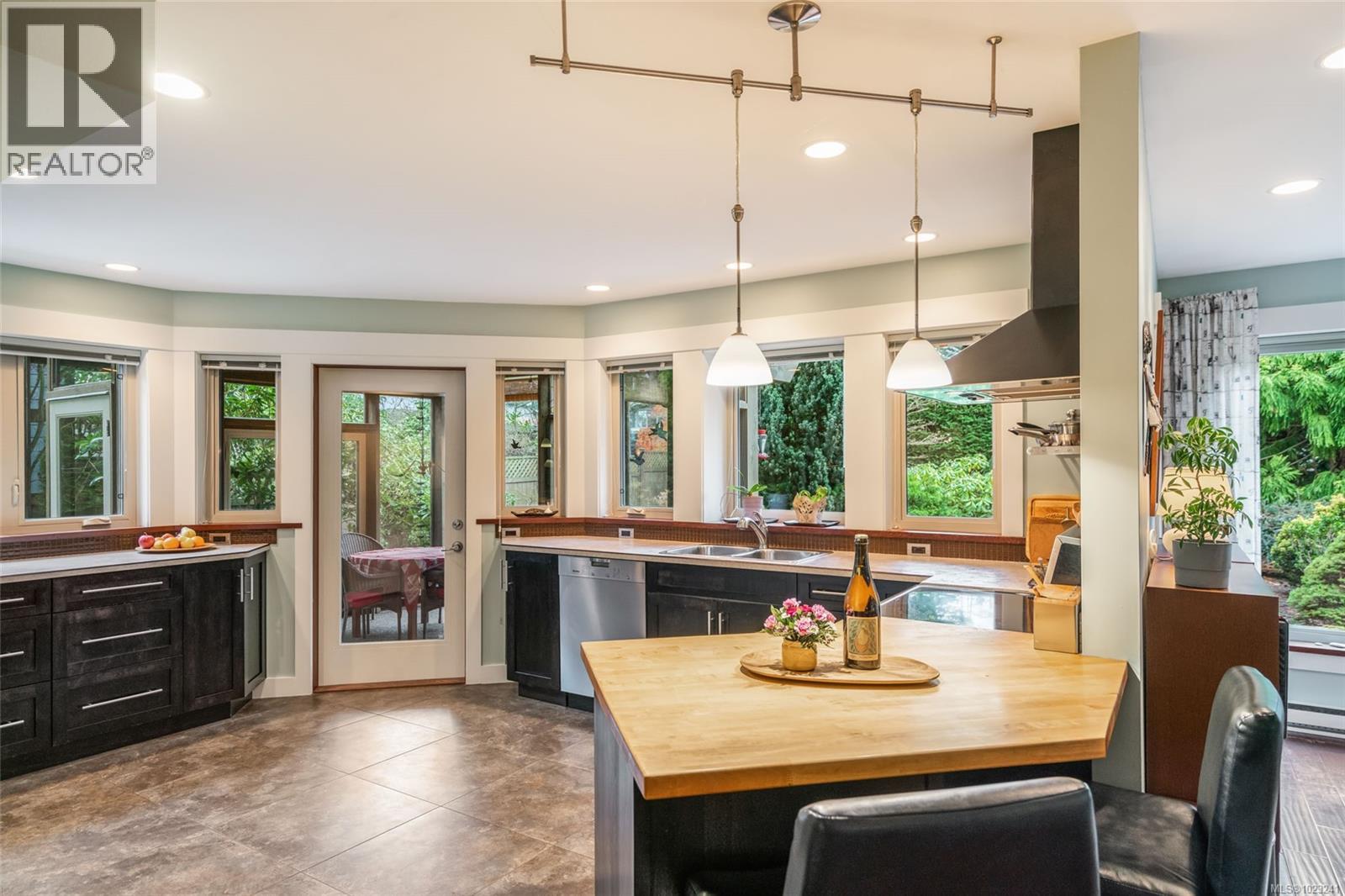 1337 Carmel Pl, Nanoose Bay