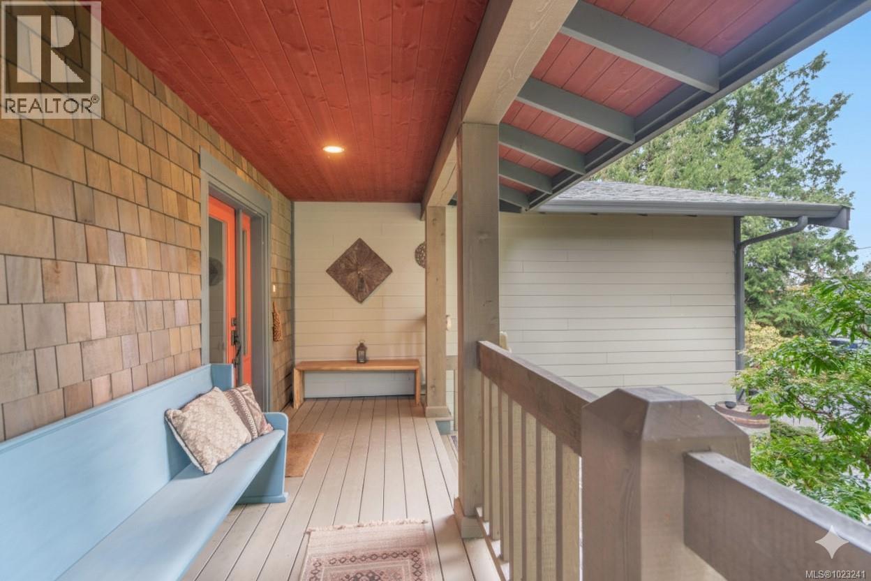 1337 Carmel Pl, Nanoose Bay