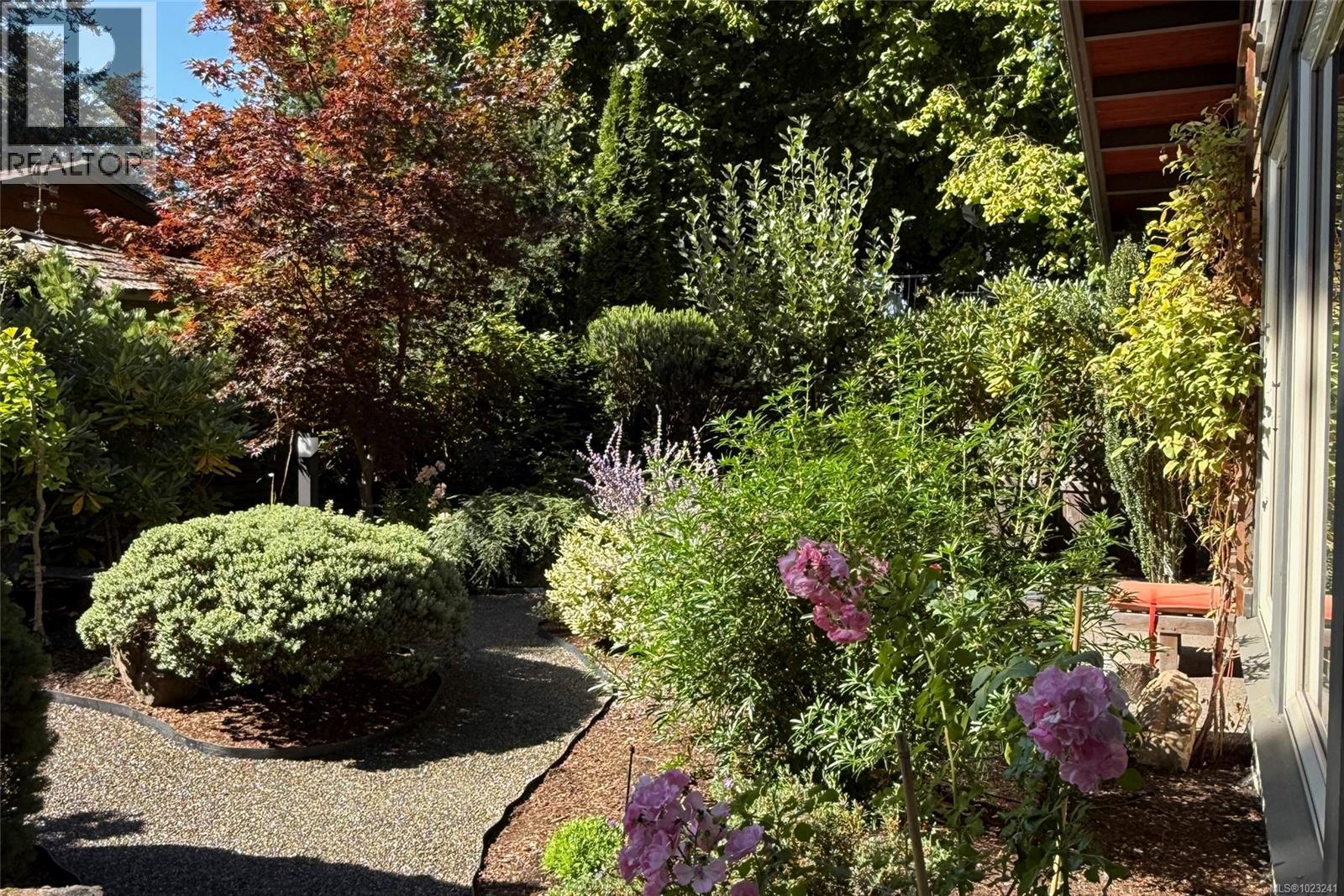 1337 Carmel Pl, Nanoose Bay