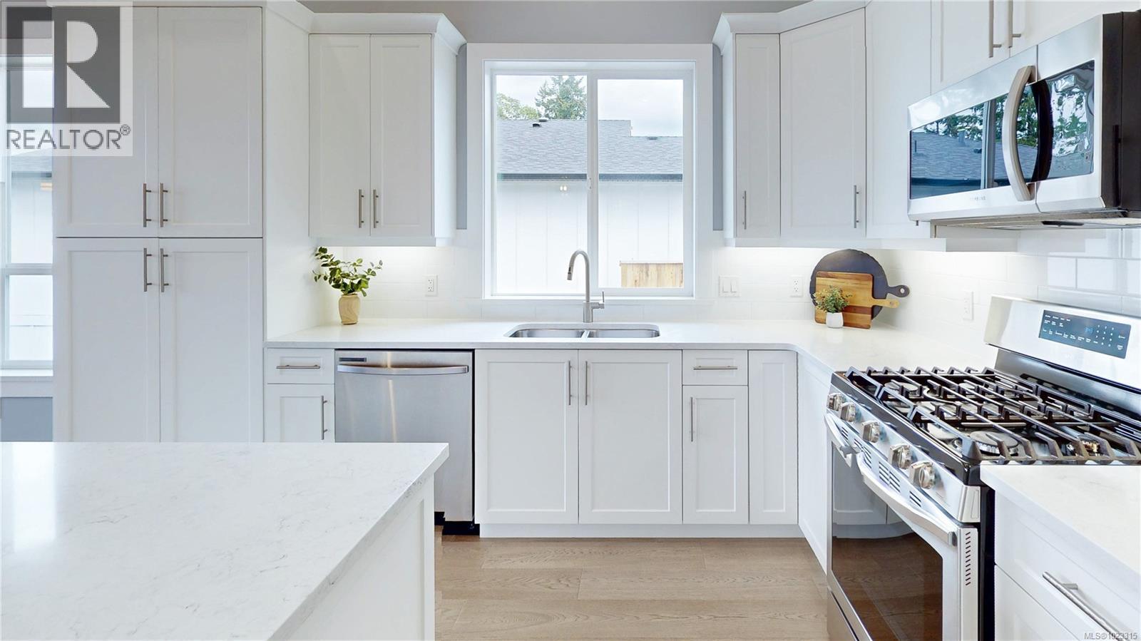 1587 Rondeault Rd, Cowichan Bay