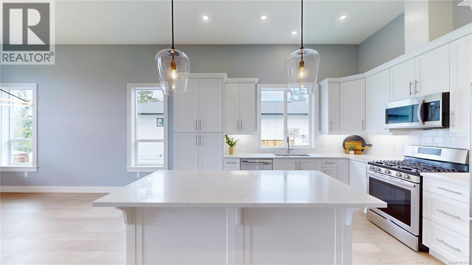 1587 Rondeault Rd, Cowichan Bay