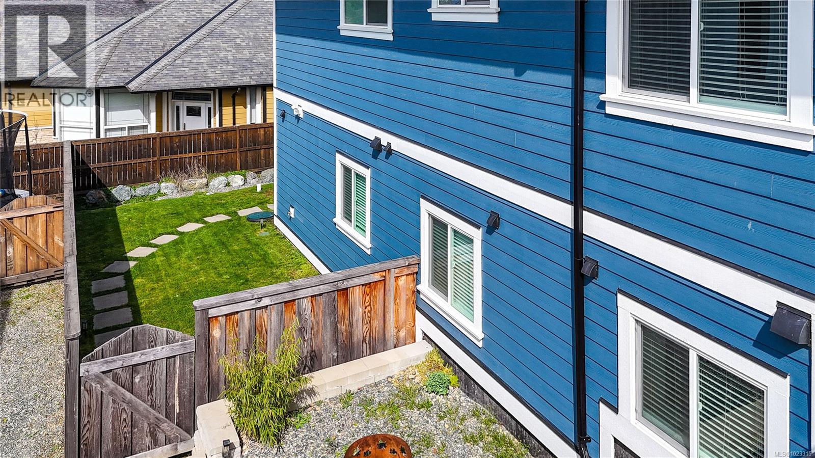 1587 Rondeault Rd, Cowichan Bay