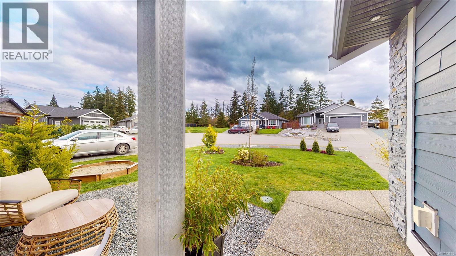 1587 Rondeault Rd, Cowichan Bay