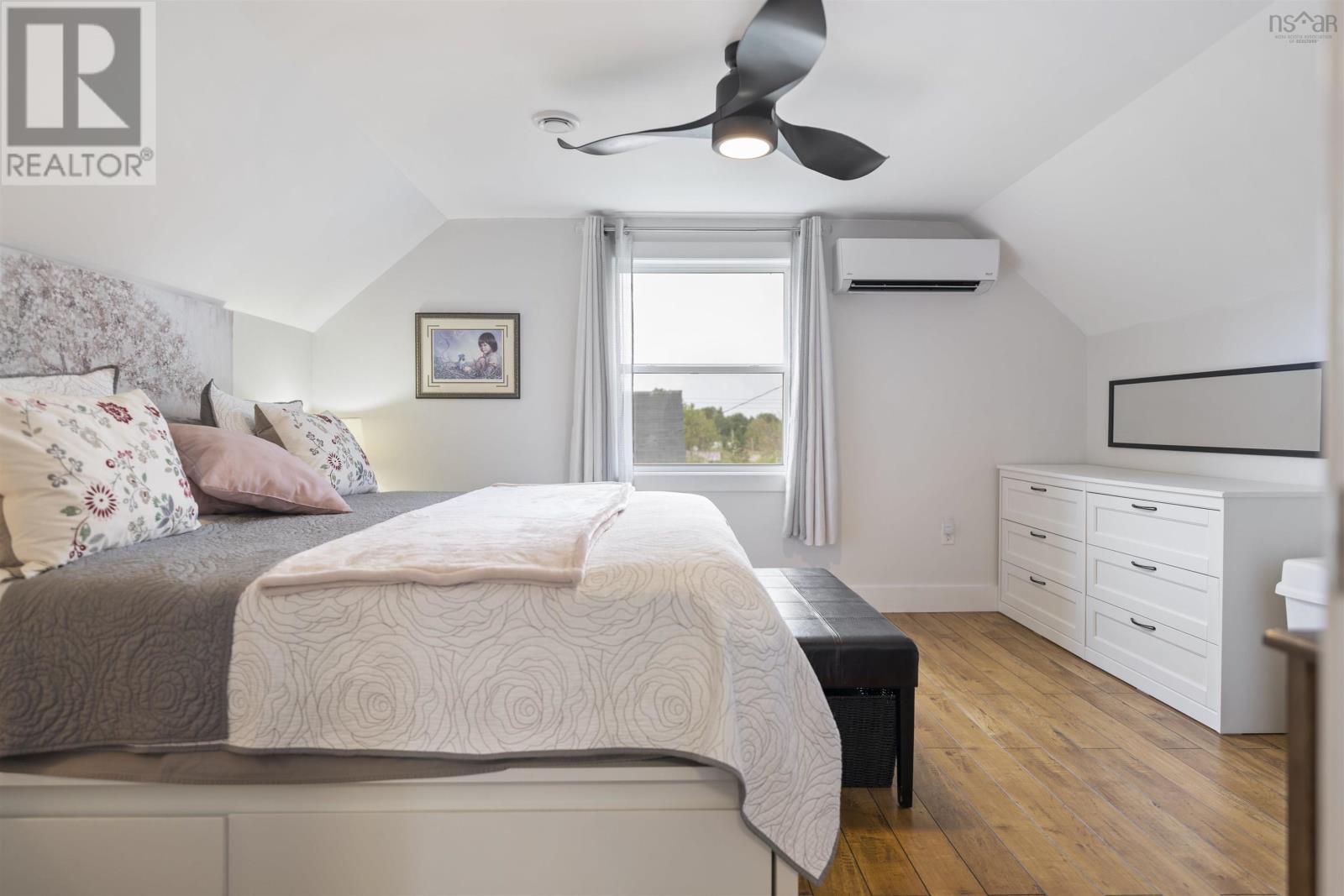 Property 23 of 49 of 57 Highway 336