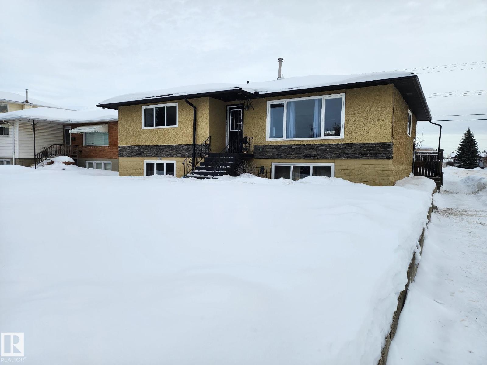 Single Family House Bungalow for Sale in /  ST NW Edmonton 
