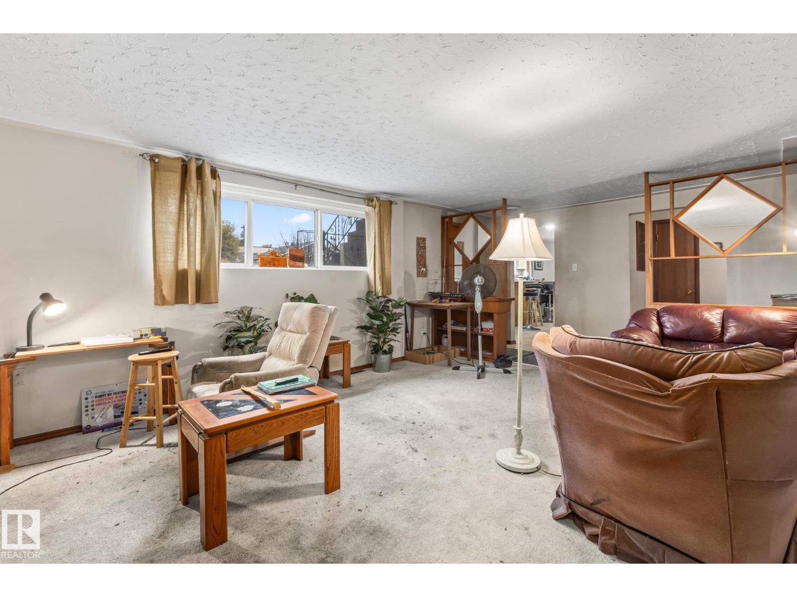 Single Family House Bungalow for Sale in /  ST NW Edmonton 