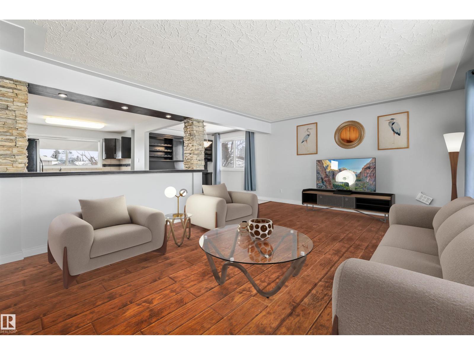 Single Family House Bungalow for Sale in /  ST NW Edmonton 