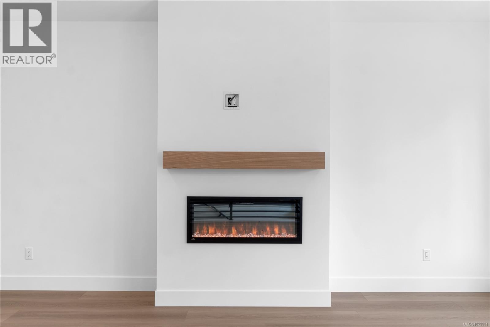 824 Russell Rd, Ladysmith