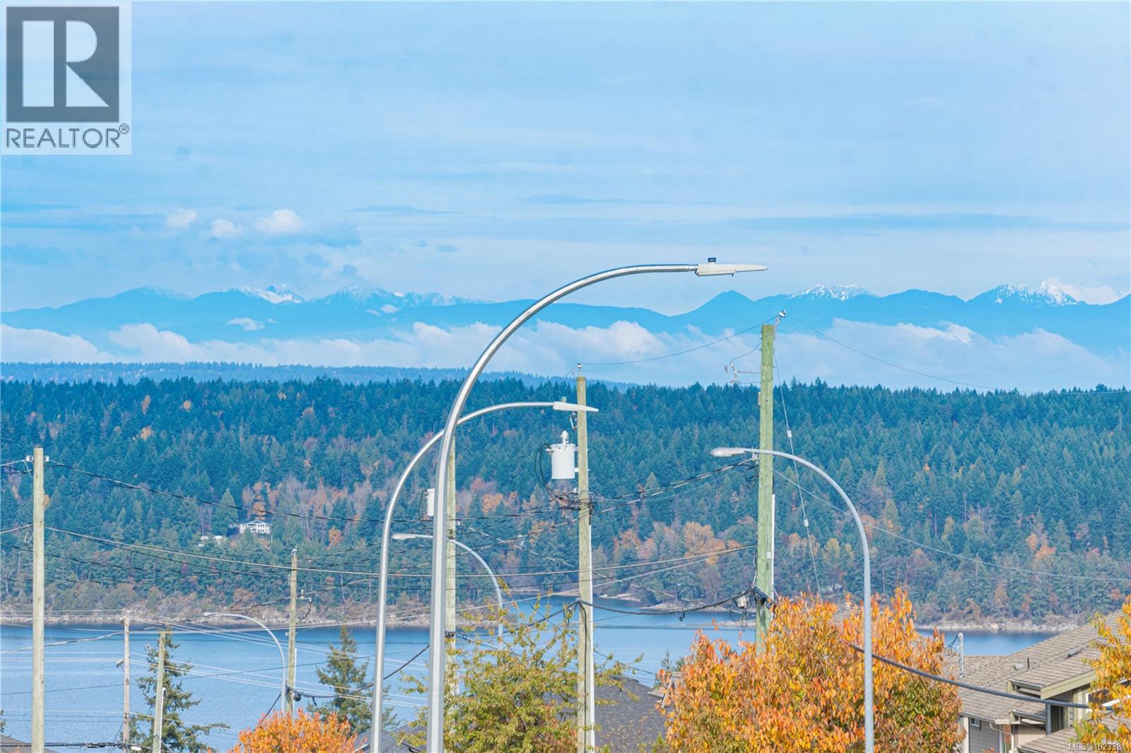 824 Russell Rd, Ladysmith