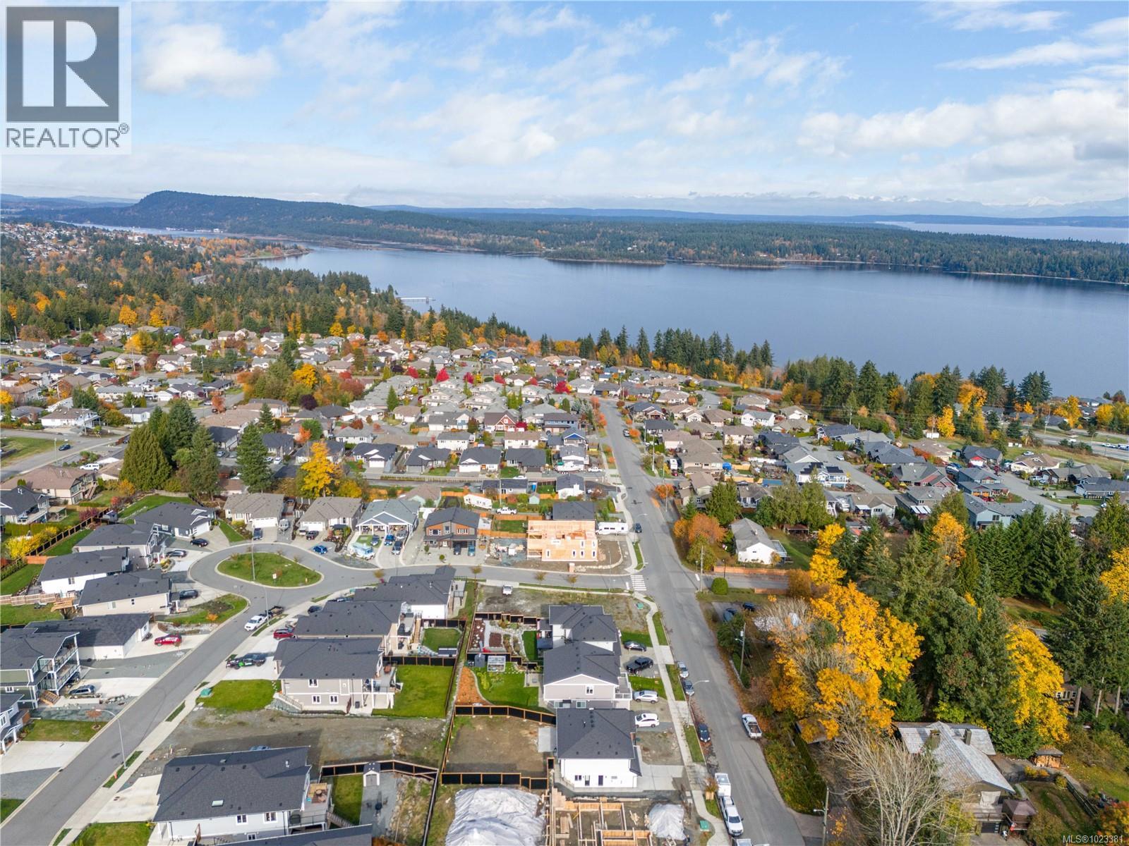 824 Russell Rd, Ladysmith