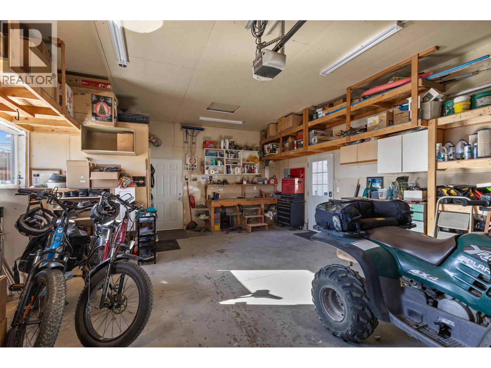  6025 Farmers Drive, Kelowna