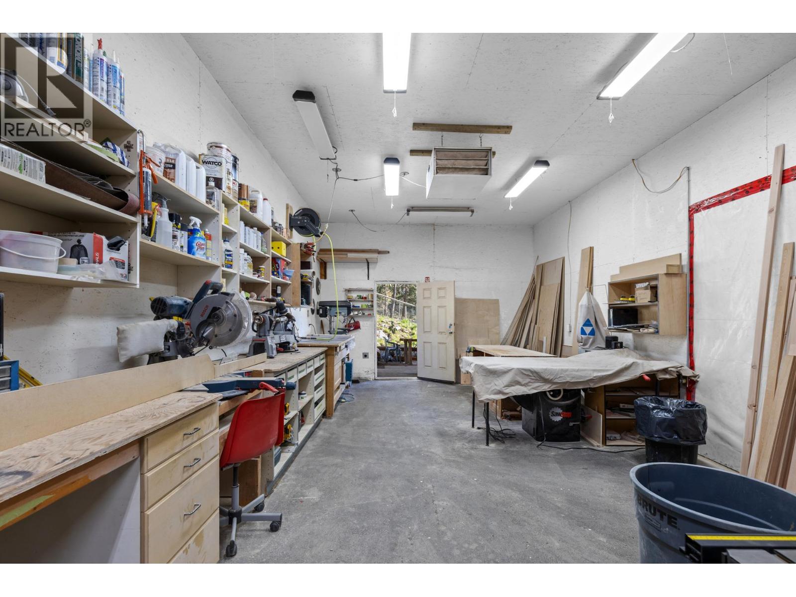  6025 Farmers Drive, Kelowna