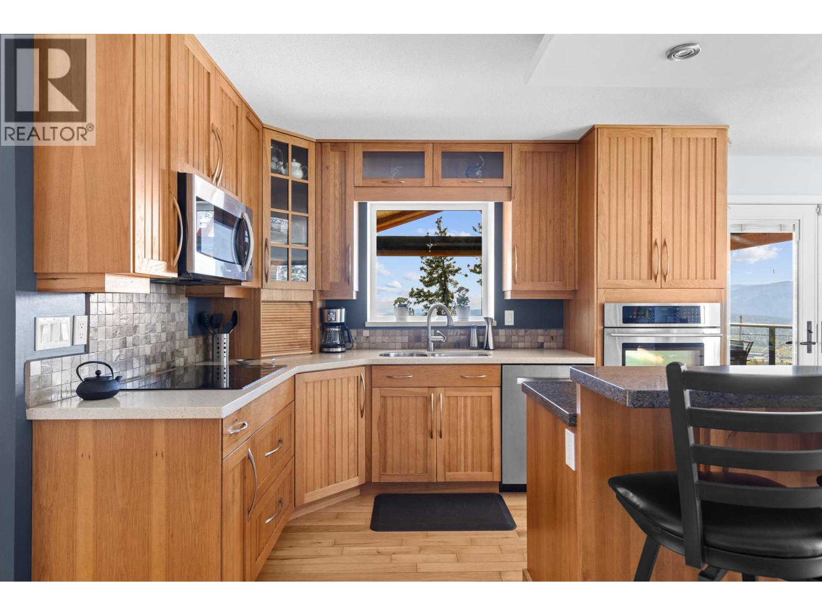  6025 Farmers Drive, Kelowna