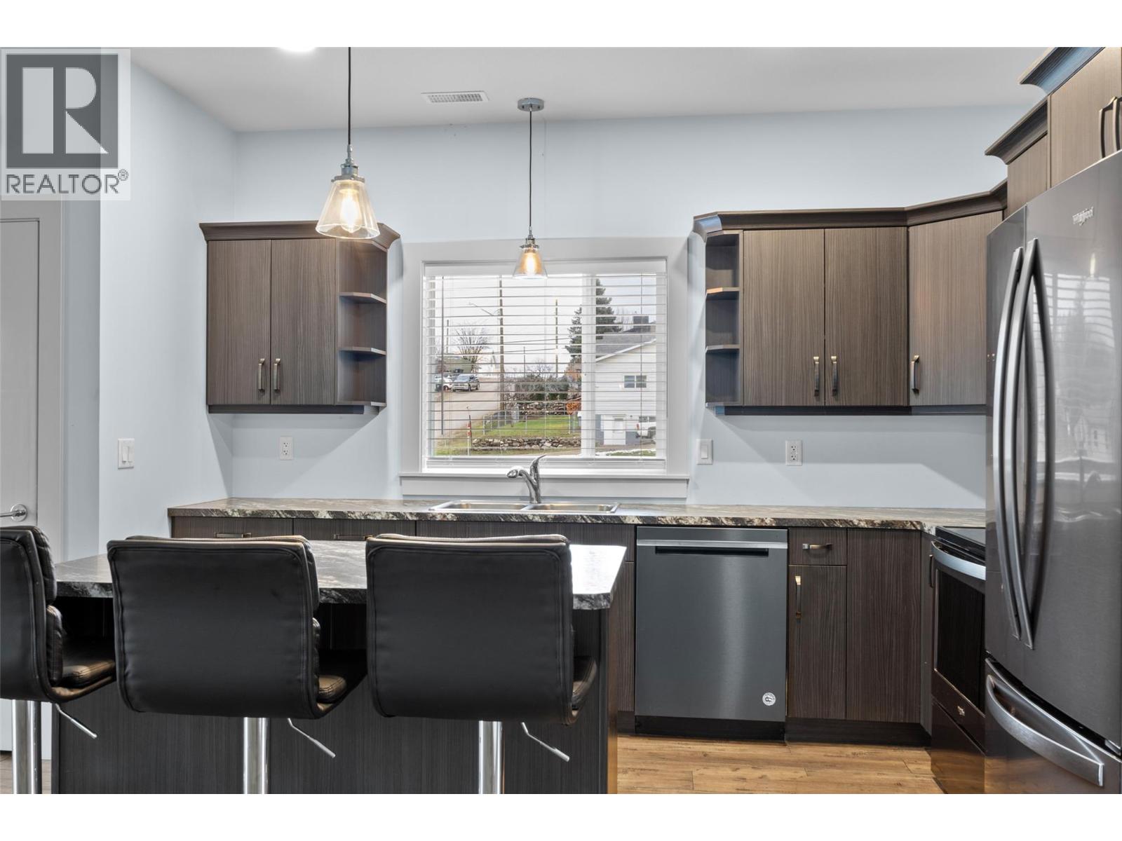 829 Okanagan Avenue, Chase