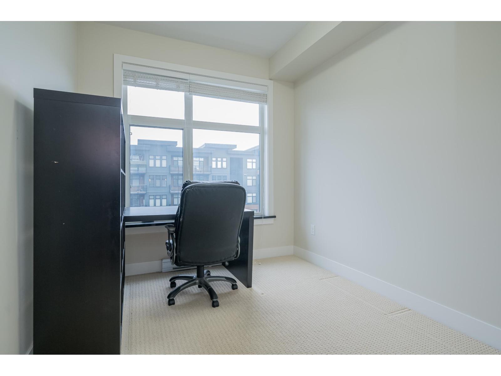 312 20062 FRASER HIGHWAY, Langley