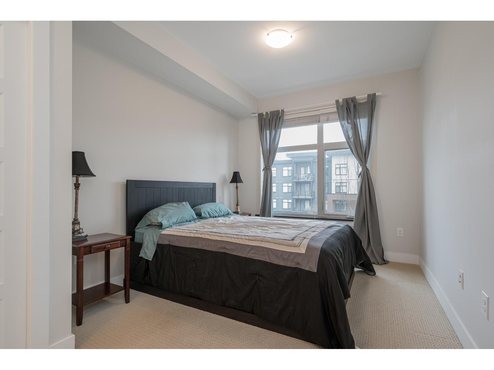 312 20062 FRASER HIGHWAY, Langley