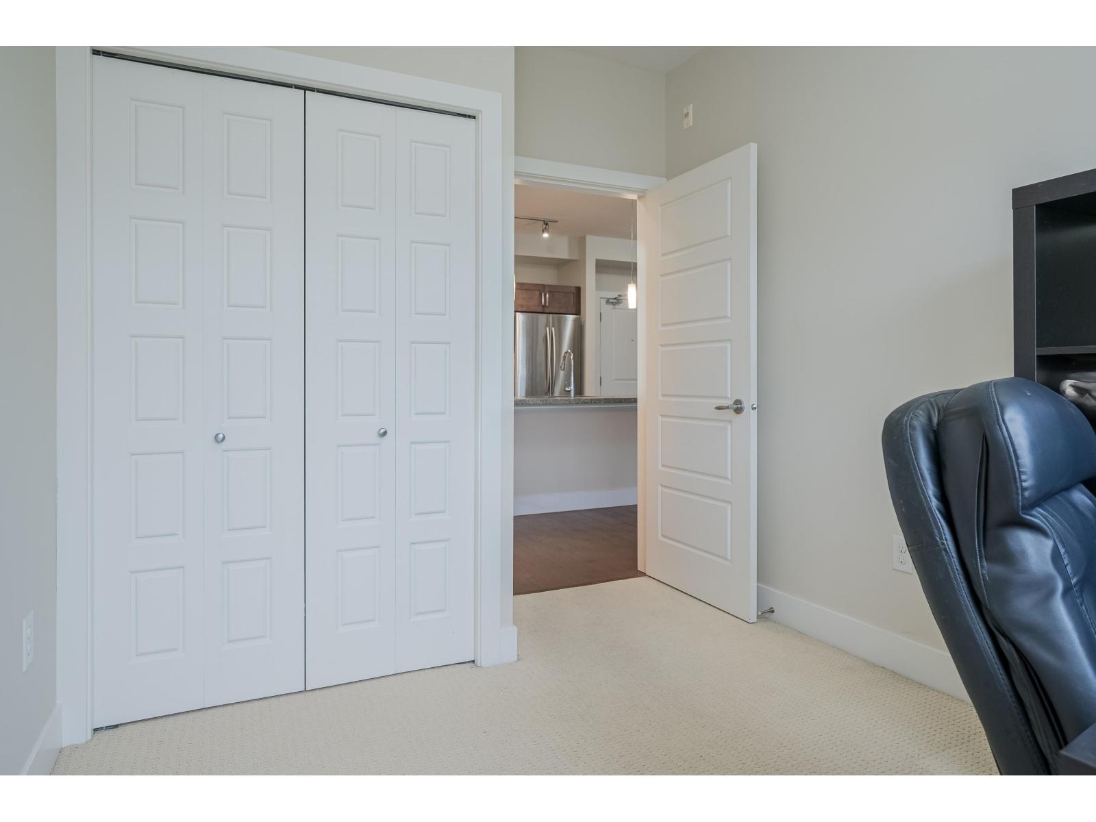 312 20062 FRASER HIGHWAY, Langley