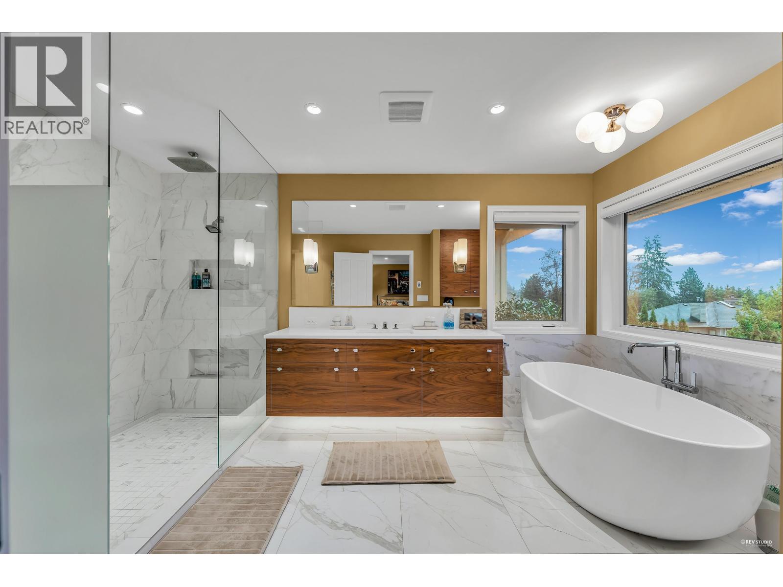 1578 INGLEWOOD AVENUE, West Vancouver