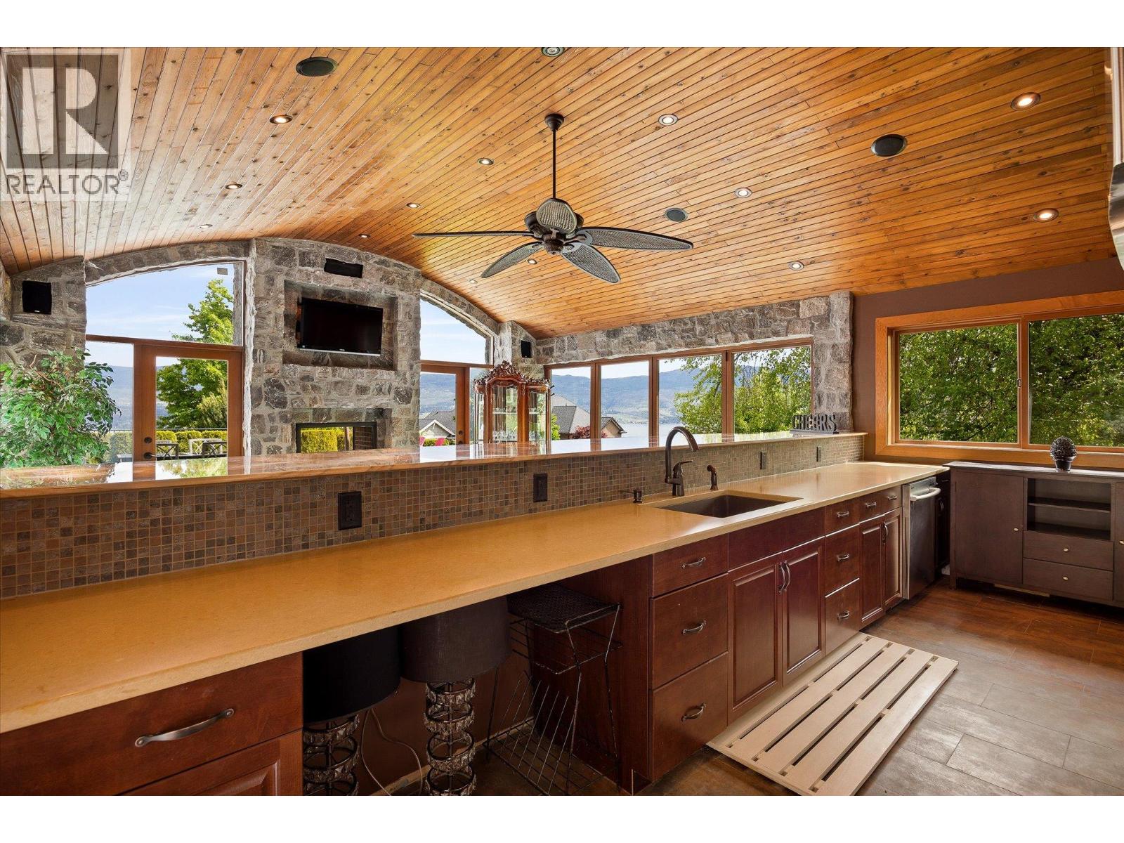 7 3105 Thacker Drive, West Kelowna