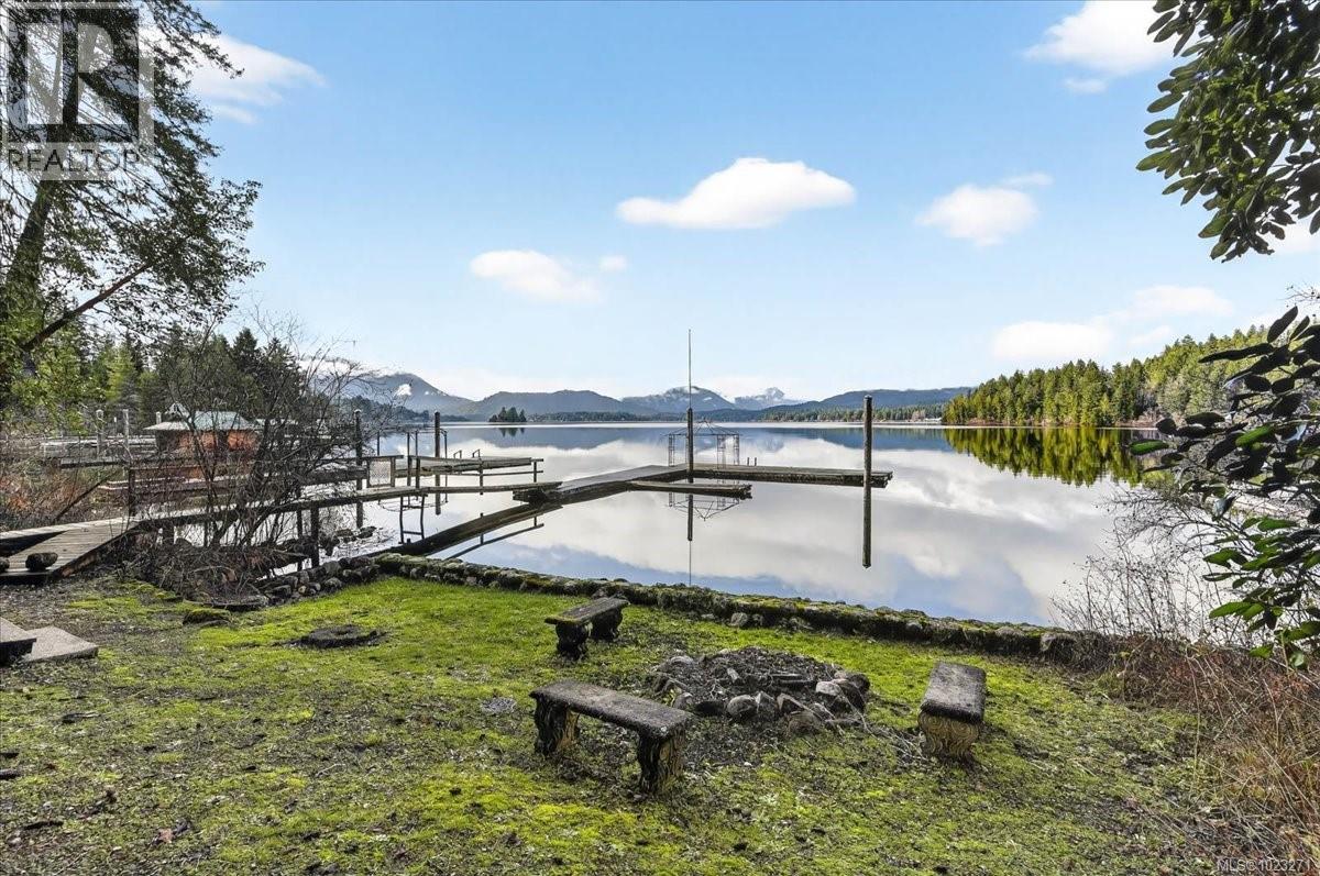 8253 Dickson Dr, Port Alberni