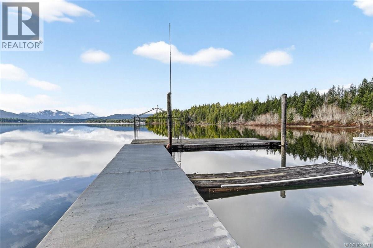 8253 Dickson Dr, Port Alberni