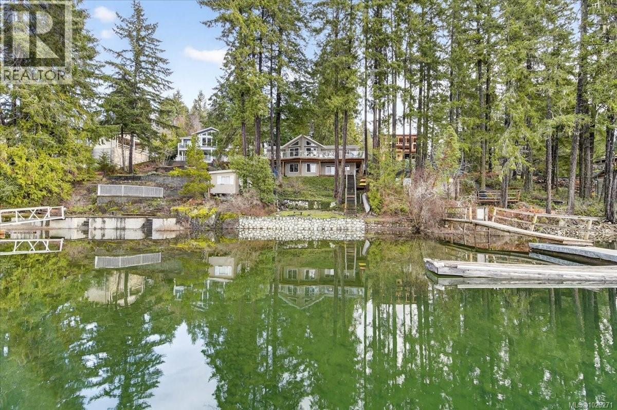 8253 Dickson Dr, Port Alberni