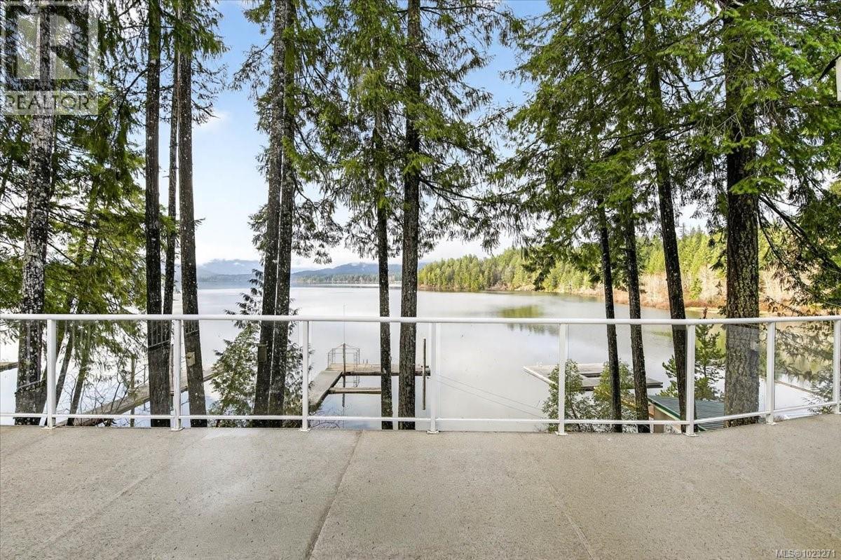 8253 Dickson Dr, Port Alberni