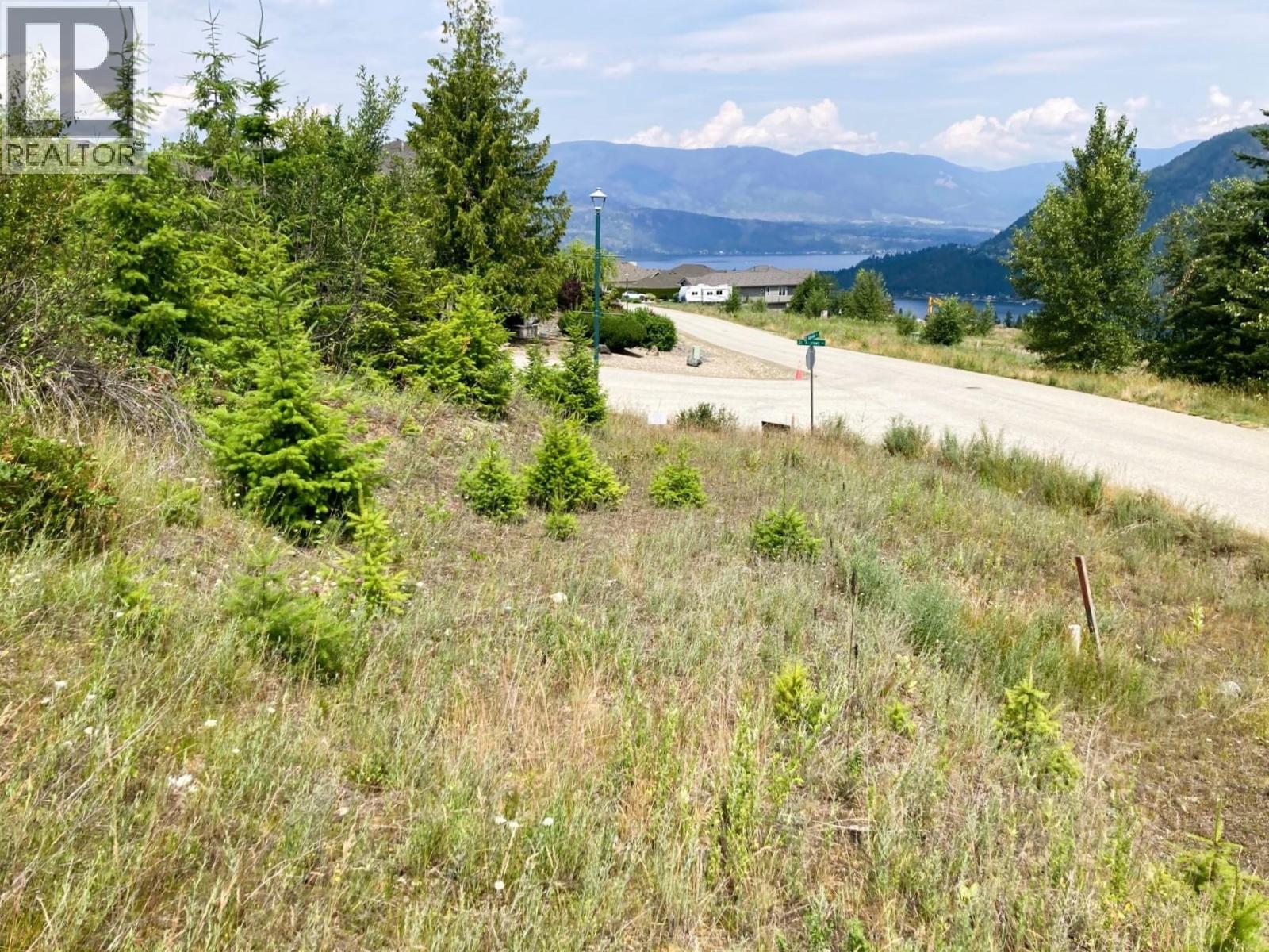  2555 Highlands Drive, Blind Bay