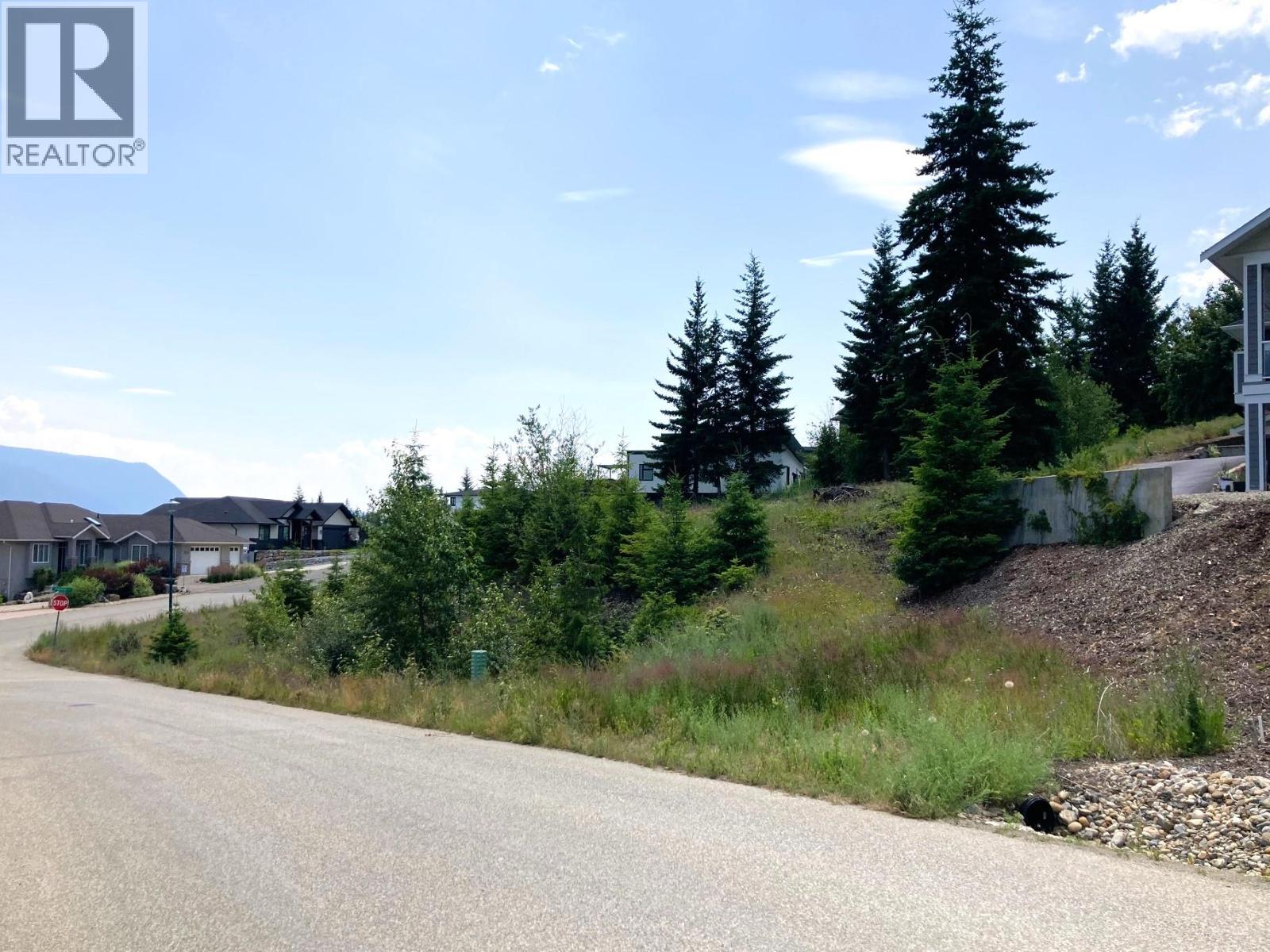  2555 Highlands Drive, Blind Bay