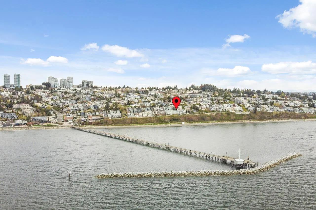 204 15165 MARINE DRIVE, White Rock