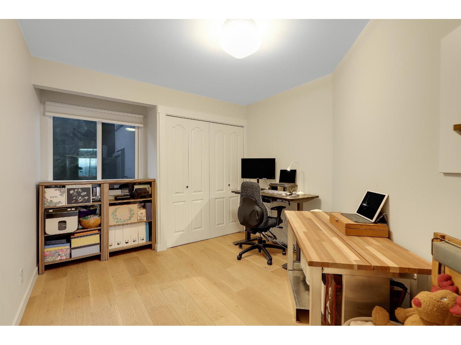 204 15165 MARINE DRIVE, White Rock