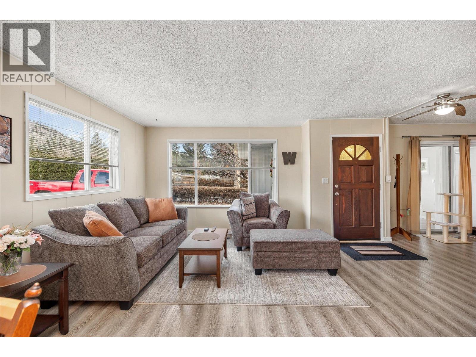 27 2001 97 Highway South, West Kelowna