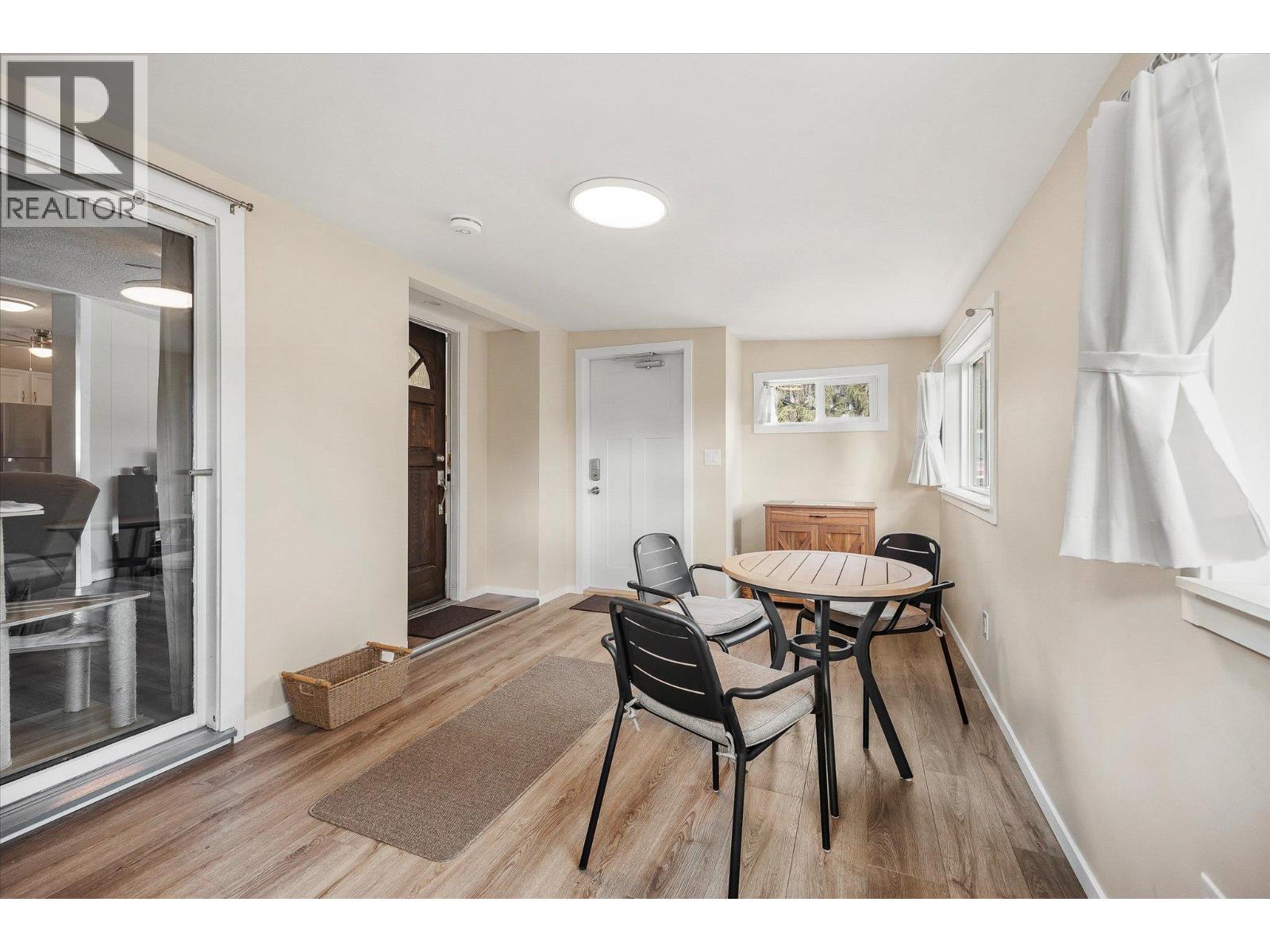 27 2001 97 Highway South, West Kelowna