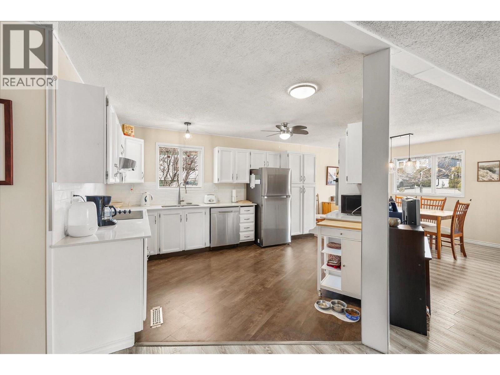 27 2001 97 Highway South, West Kelowna