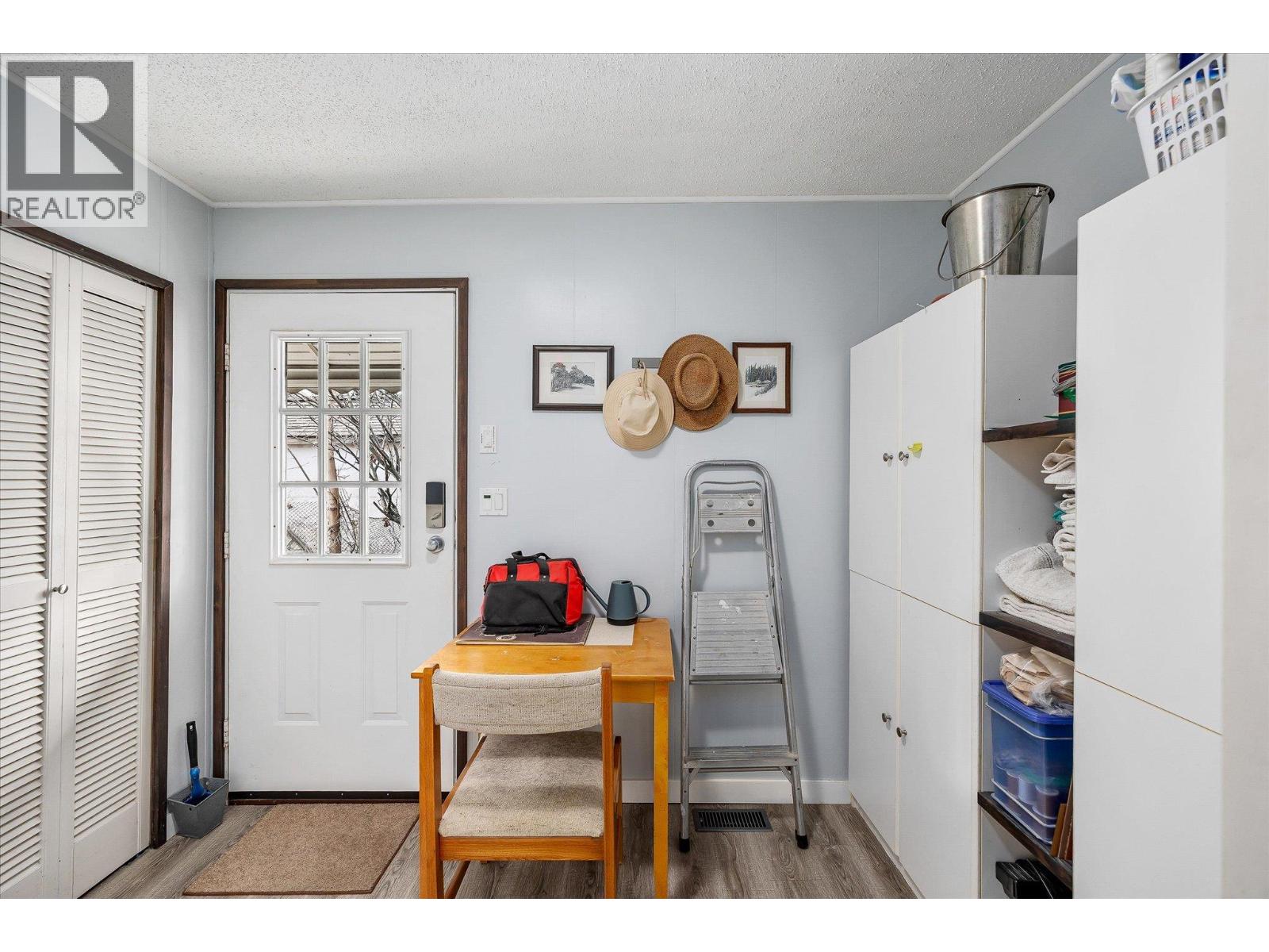 27 2001 97 Highway South, West Kelowna