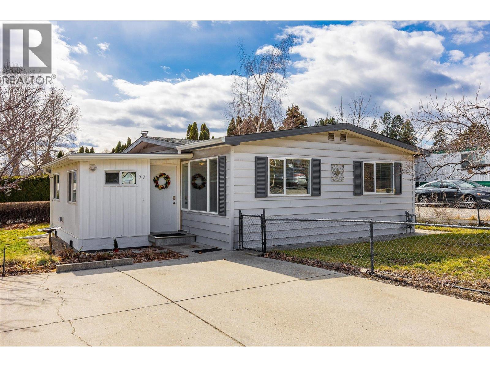 27 2001 97 Highway South, West Kelowna