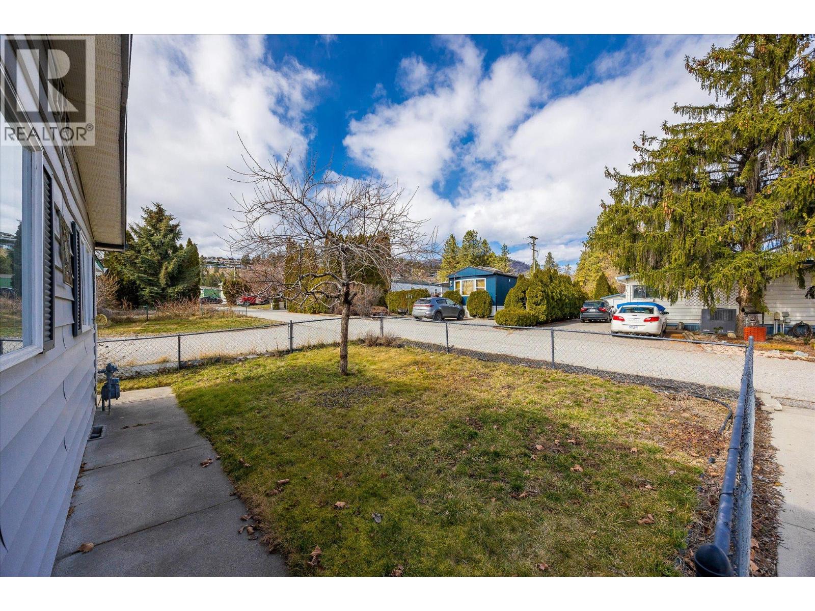 27 2001 97 Highway South, West Kelowna