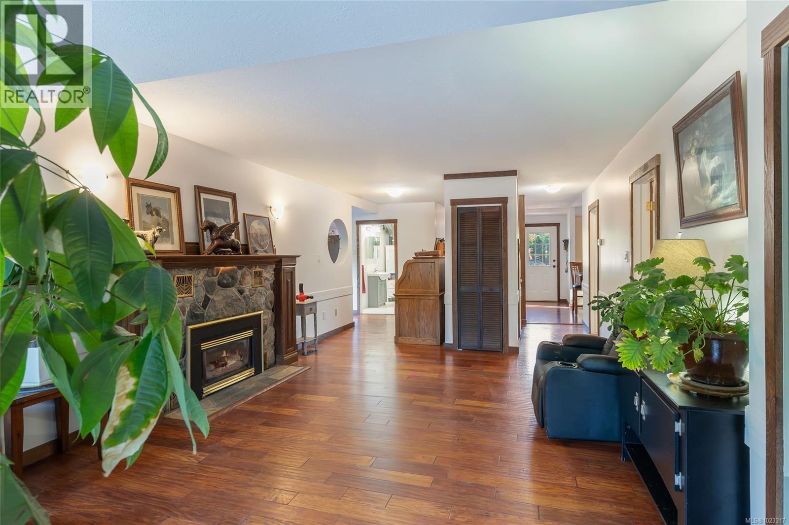 2993 River Rd, Chemainus