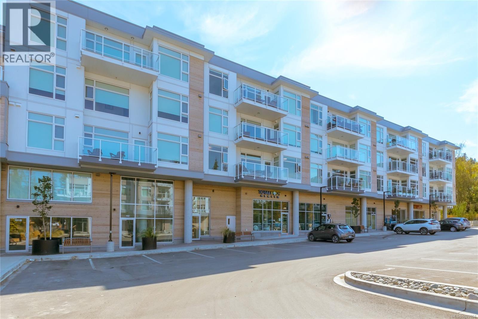 406 5118 Cordova Bay Road, Saanich