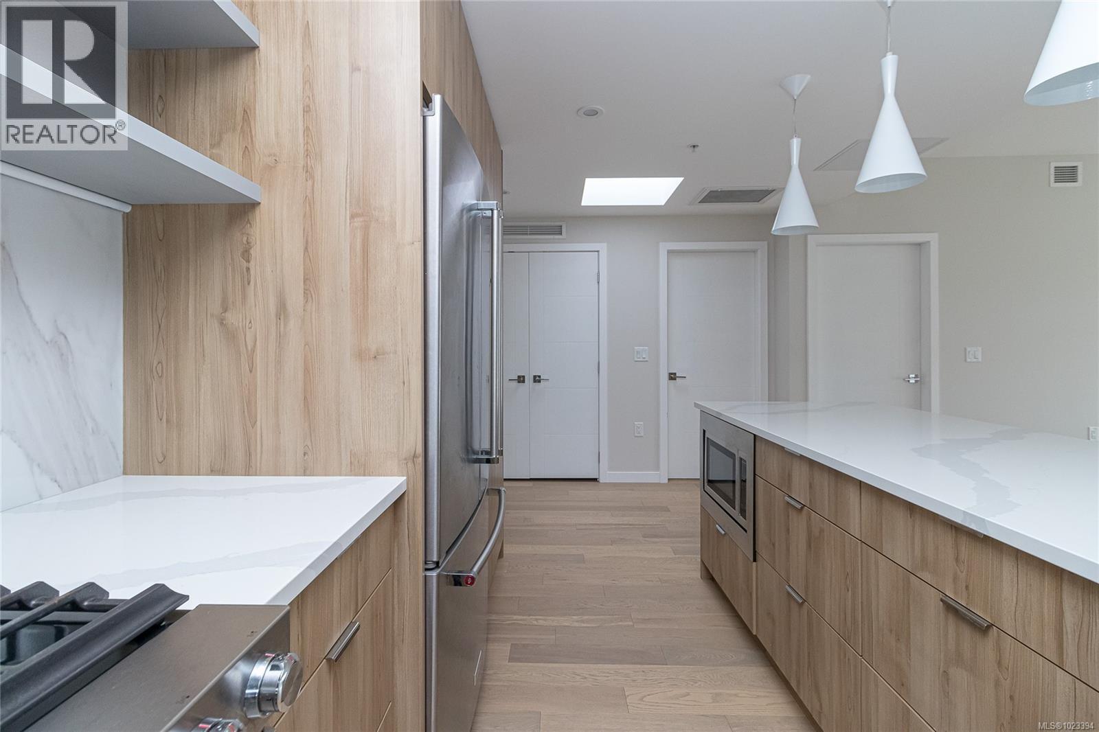 406 5118 Cordova Bay Road, Saanich