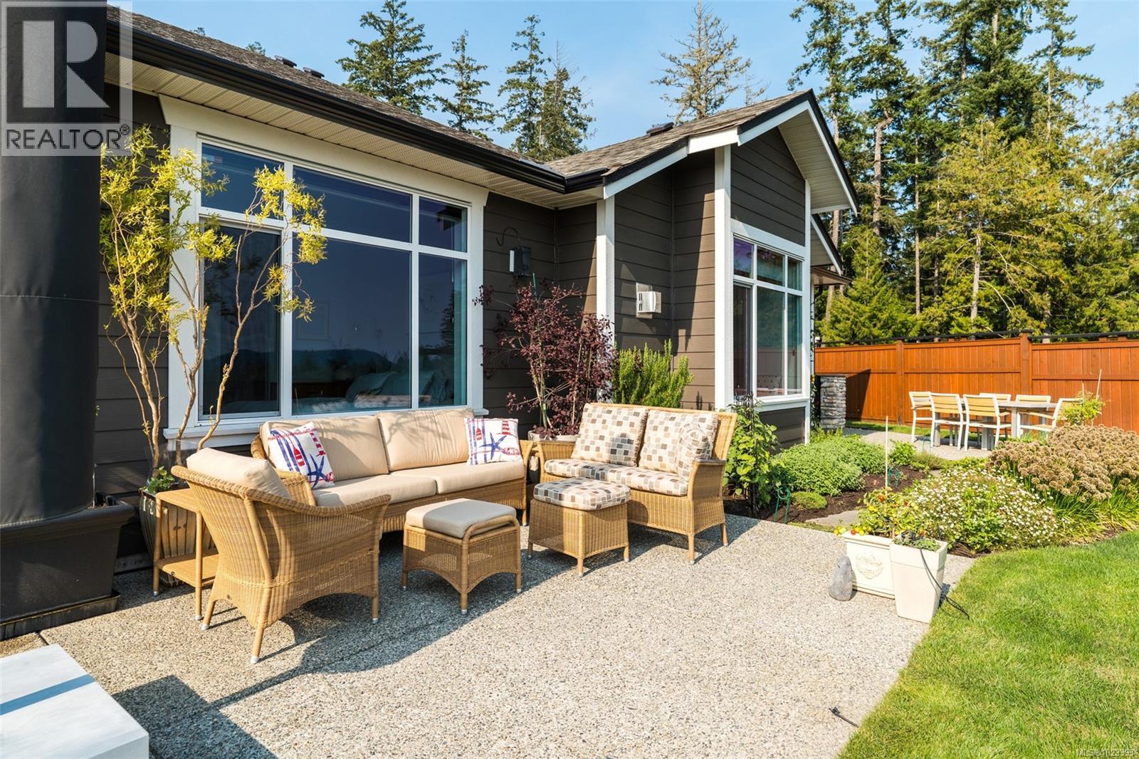 6303 Riverstone Dr, Sooke