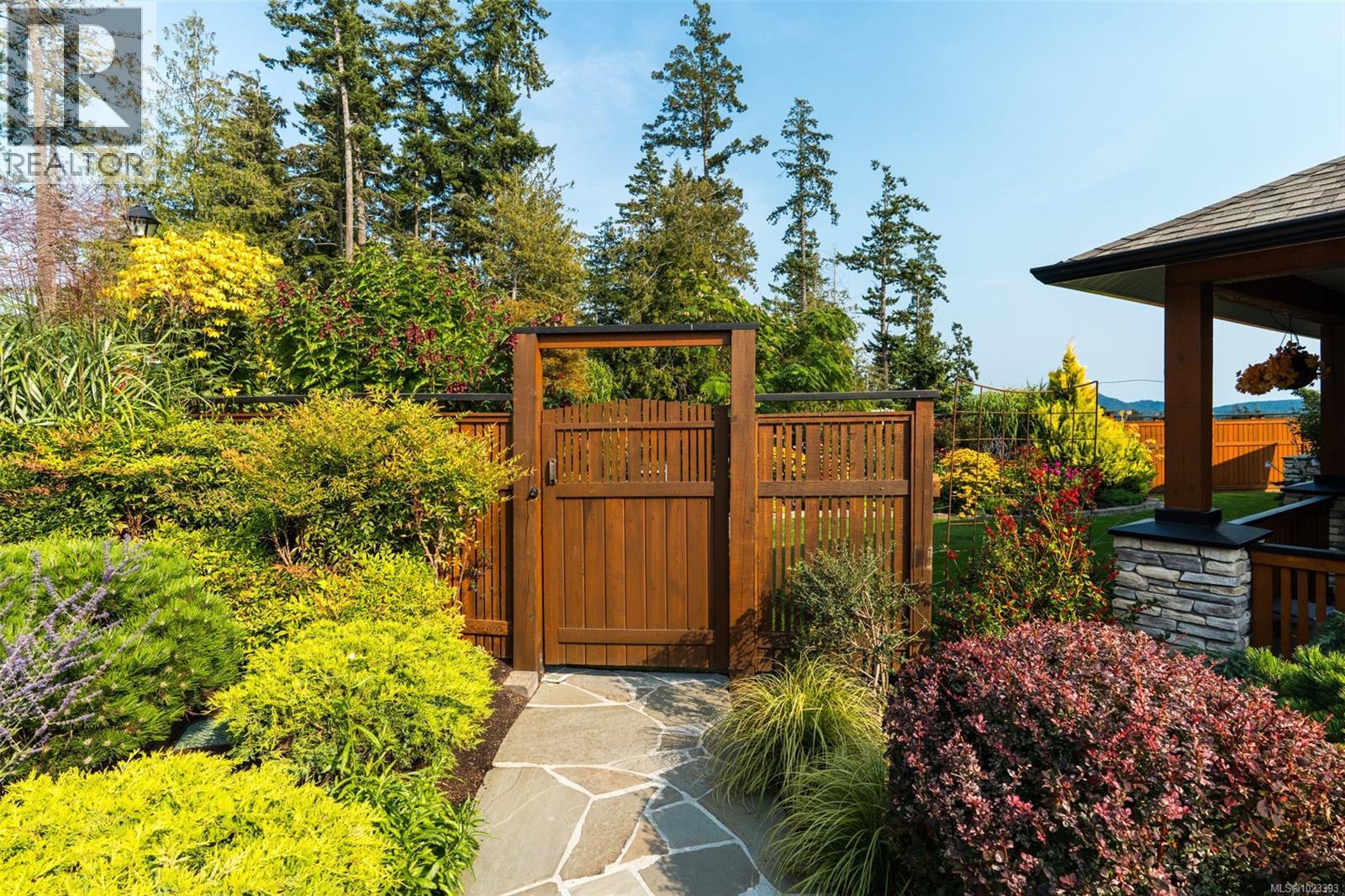 6303 Riverstone Dr, Sooke